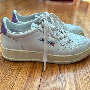 AUTRY SNEAKERS MEDALIST LOW SNEAKERS IN WHITE AND LAVENDER LEATHER size 40